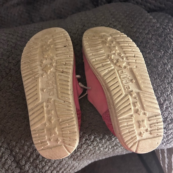 Girls pink Hey Dudes - Picture 2 of 2